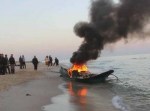 460_0___10000000_0_0_0_0_0_boatbombarded
