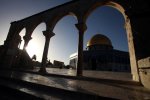 Al-aqsa-Mosque-through-pillars
