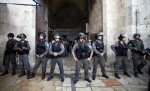israeli-soldiers-blockading-al-aqsa-damascus-gate-in-the-old-city