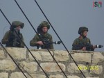 soldiers-on-rooff-600×450