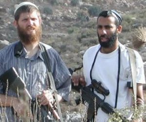 2473163579_4eae9ce336