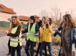 yellowvest-1-600×445