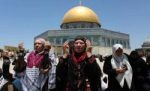alaqsa-worshippers-ALRAY