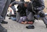 knee.neck_.israelipolice.3-597×410-1-e1591137070105
