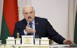lukashenko-advises-doctors-amid-covid-surge-775924065